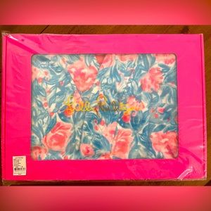 Lilly Pulitzer NWT Robe